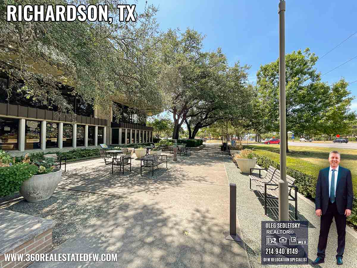 Public Library in Richardson, TX - Richardson TX Relocation Guide - Oleg Sedletsky Realtor - Dallas-Fort Worth Relocation Expert - Call 214-940-8149 - moving to Richardson,TX